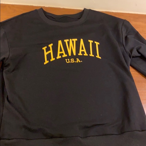 hawaii crew neck
